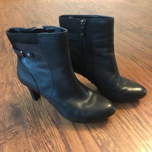 Anne Klein Black Ankle Boot | Size 6